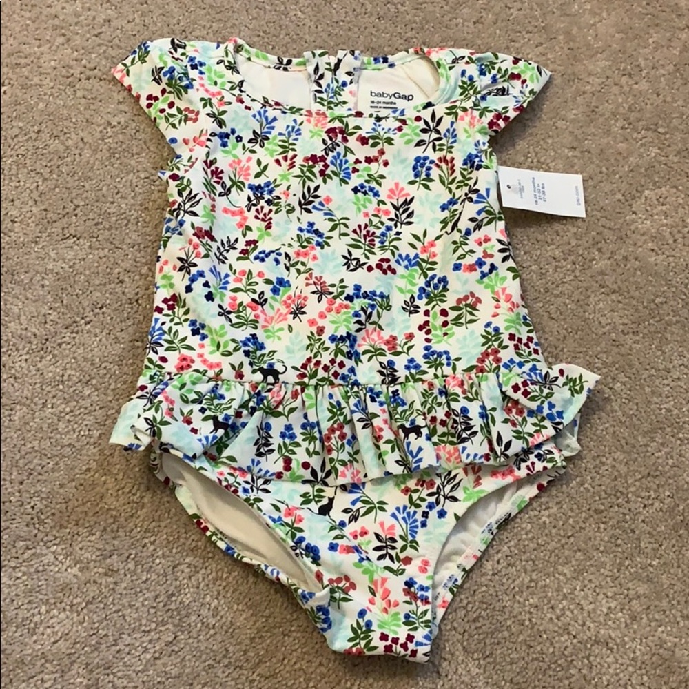 Gap 18-24 mo ruffle floral bathing suit